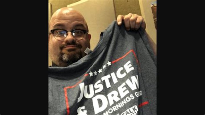 
Drew Lee Twin Cities Death Cause, What Happened To The Radio Host? 