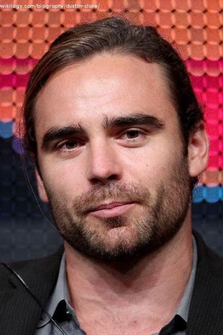Dustin Clare Net Worth