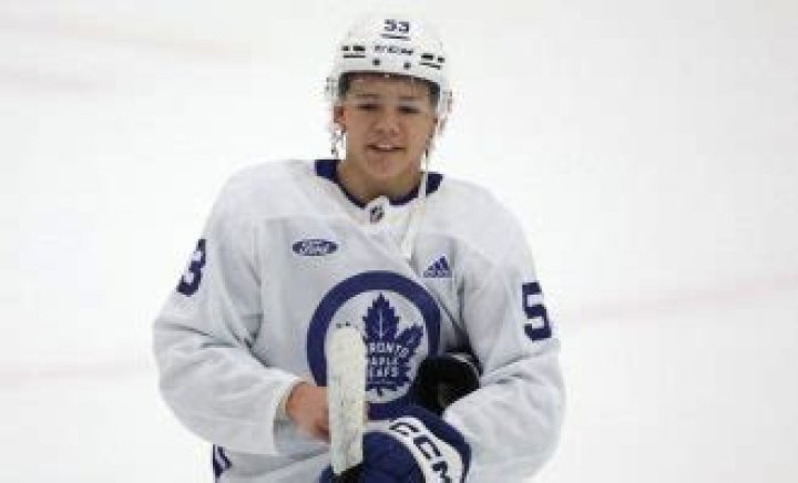 Easton Cowan Parents: Where Are They From? Family Ethnicity