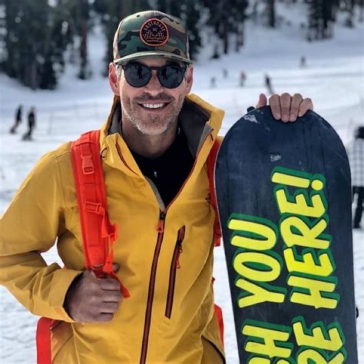 Eddie Cibrian Height, Weight, Net Worth, Age, Birthday, Wikipedia, Who, Instagram, Biography