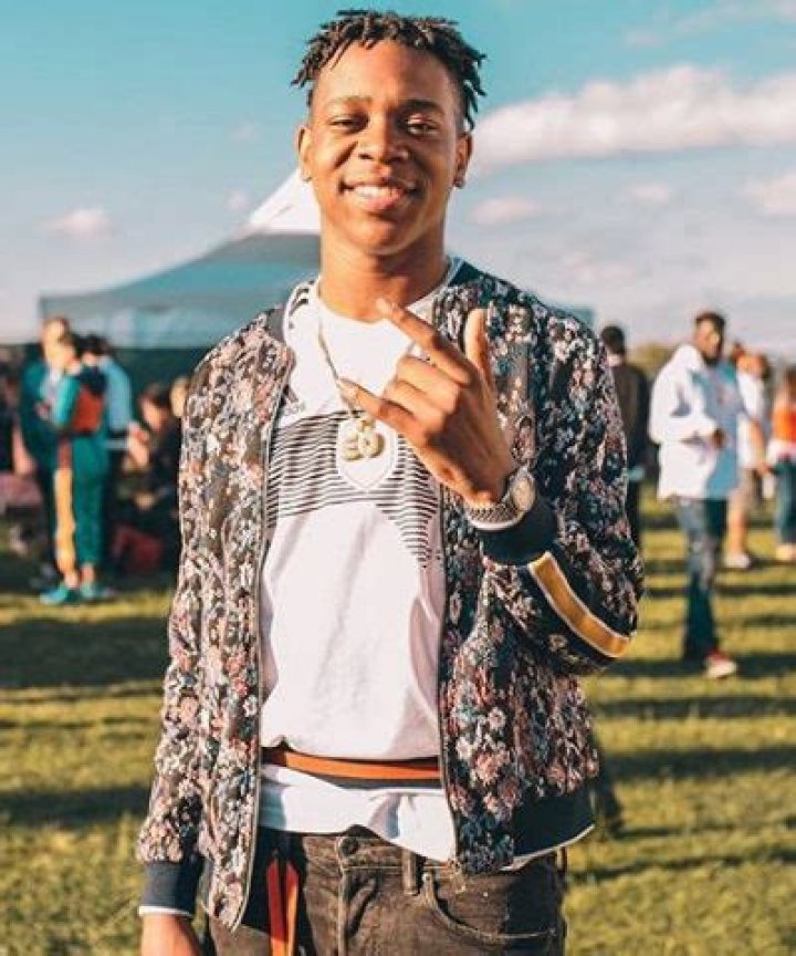 
Edwin Onokhua Height, Weight, Net Worth, Age, Birthday, Wikipedia, Who, Nationality, Biography 