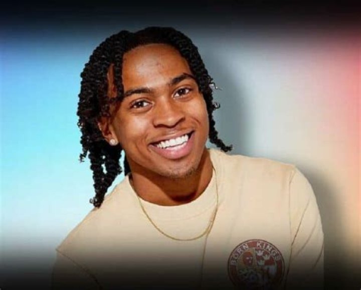 
Eli Unique Height, Weight, Net Worth, Age, Birthday, Wikipedia, Who, Nationality, Biography 