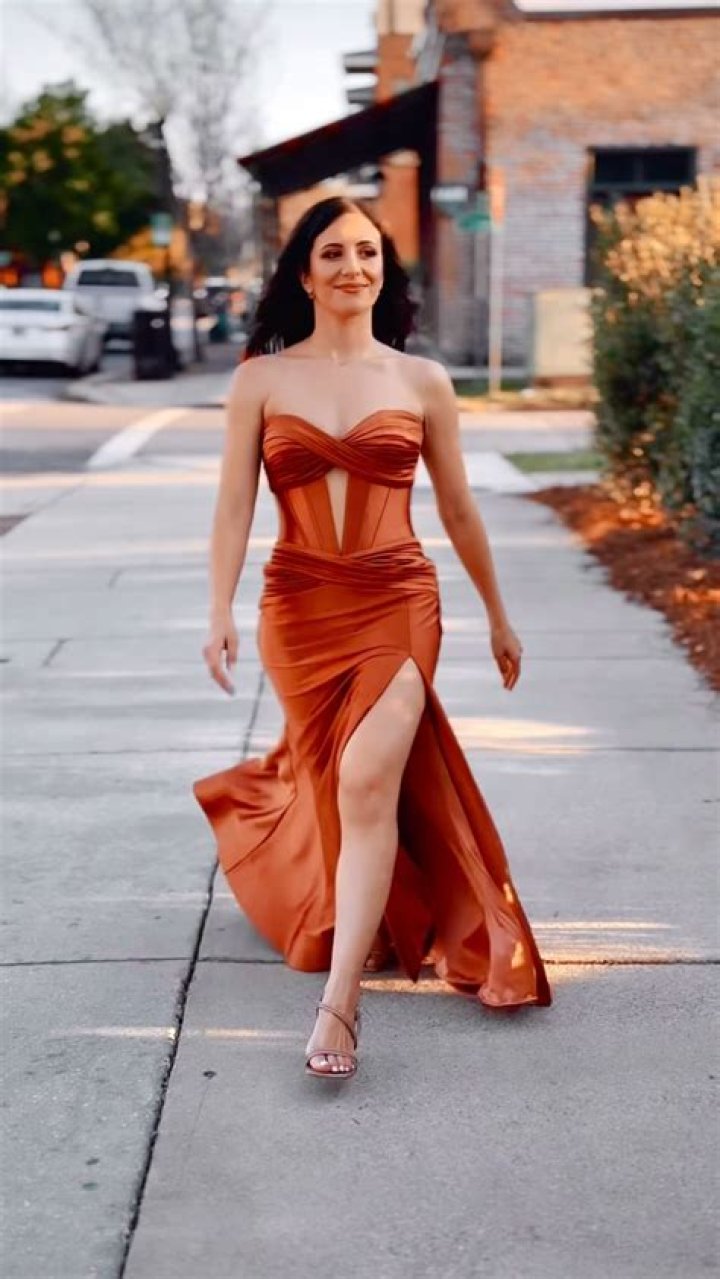 Eliana Ghen Height, Weight, Measurements, Bra Size, Shoe Size