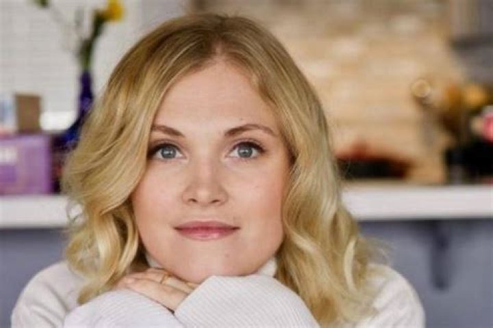 Eliza Taylor Net Worth