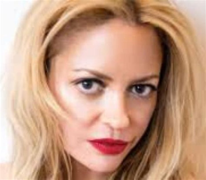 
Elizabeth Wurtzel Height, Weight, Net Worth, Age, Birthday, Wikipedia, Who, Nationality, Biography 