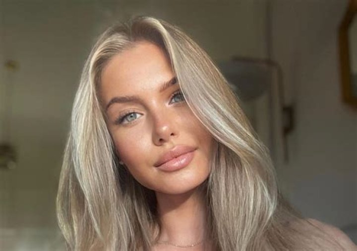 Emira Kowalska Age, Wiki, Biography, Leaked Video Photo with Boyfriend on Reddit Twitter