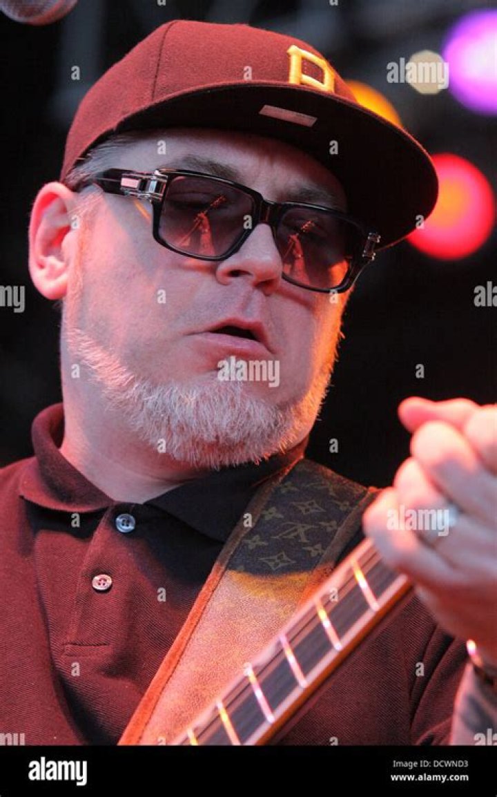 Erik Schrody Net Worth