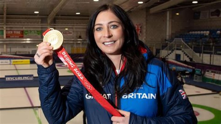 
Eve Muirhead Eyes – What Color Are They? Details To Know About The Curler 