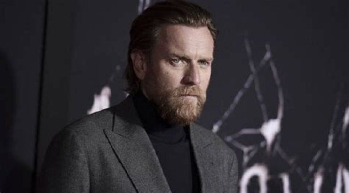 Ewan McGregor Height, Weight, Body Measurements, Shoe Size