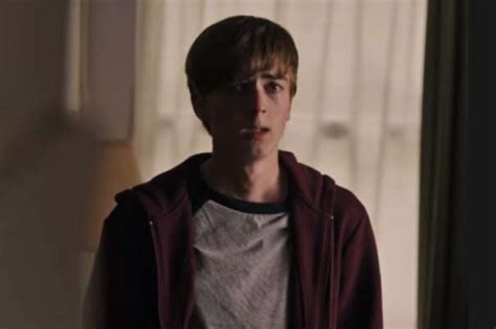 
Ex-Child Actor, Ryan Grantham, was Sentenced to life in Prison for 14 years for killing his mother 