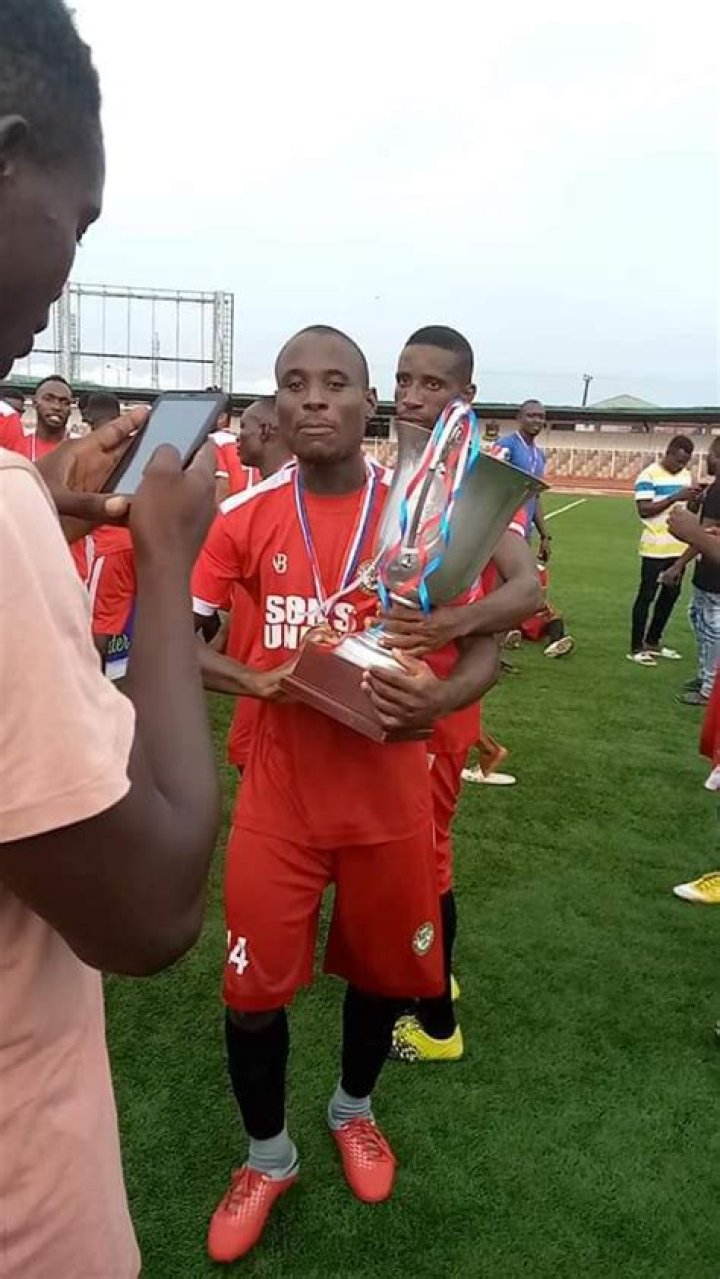 
Footballer Drowns While Rescuing Victims Of Boat Accident 