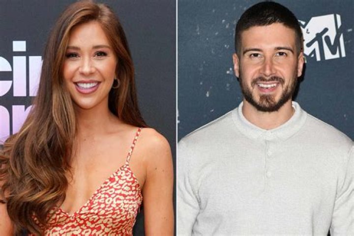 
Gabby Windey Says Romance with Vinny Guadagnino Is a ‘Possibility’: ‘Gabby, Tan, Laundry’ 