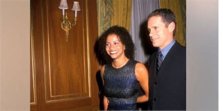 Updates On Gloria Reuben Divorce. Who is Gloria Reuben husband? Gloria Reuben Married Life.