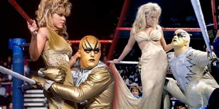 Goldust: Wife, net worth, tattoos, smoking & body facts