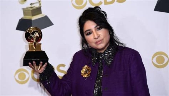 
Grammy-Winner Arooj Aftab Awarded With Pride Of Performance Award 