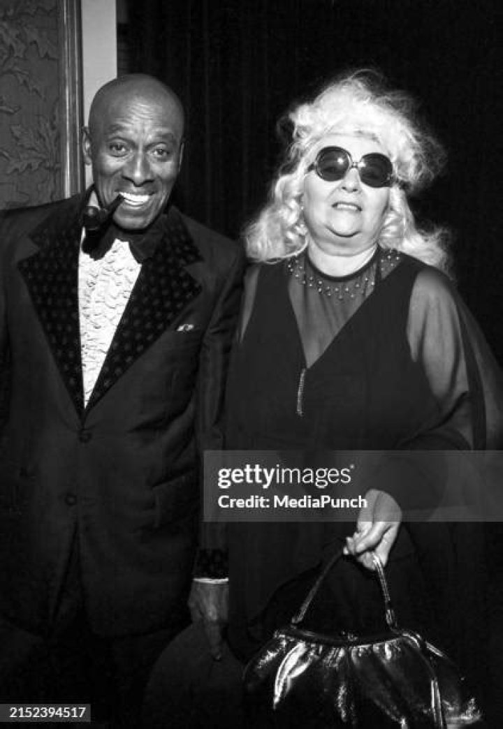 Helen Crothers Net Worth