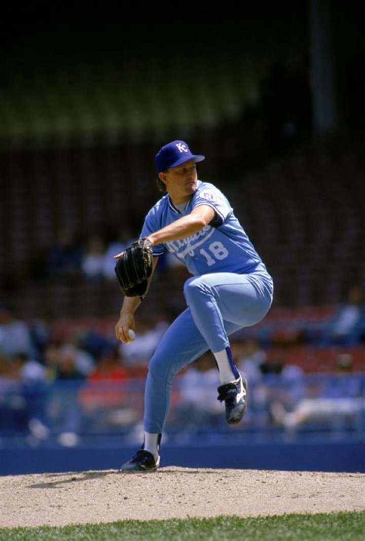 How Much Money Does Bret Saberhagen Make? Latest Bret Saberhagen Net Worth Income Salary