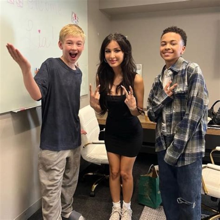 How Old Is Shaun Dixon? Age And Height Of The Actor Revealed