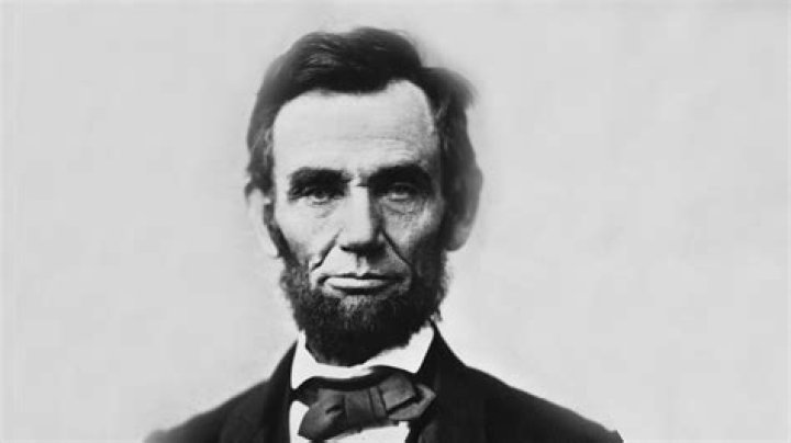 How Tall was Abraham Lincoln and Why Was He Considered Unusually Tall For His Era?