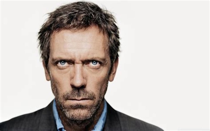Hugh Laurie Height, Weight, Body Measurements, Shoe Size, Family