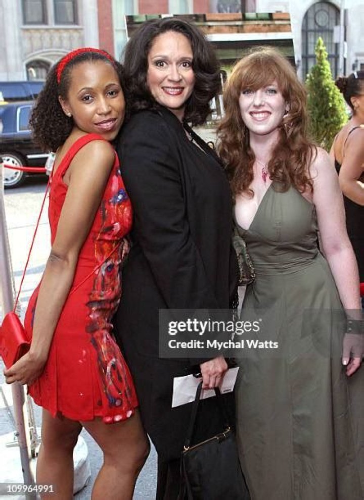 Iris Little Thomas Net Worth