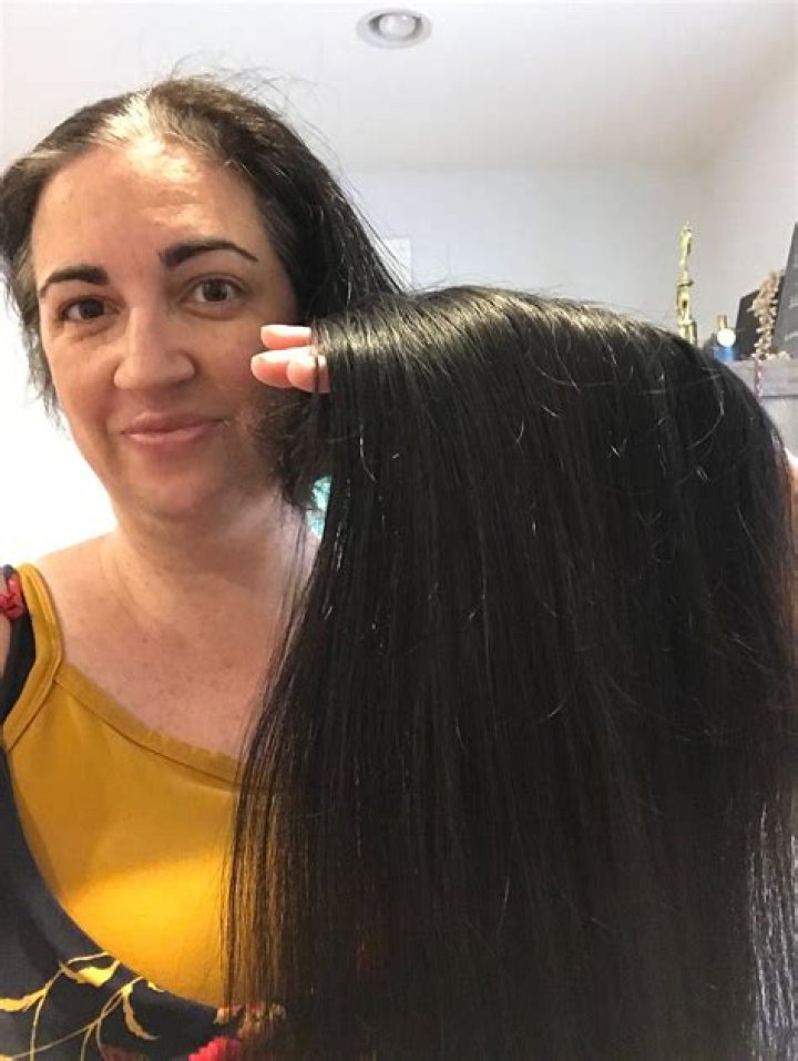 Is Crystal Gayle Hair Still Long? Why Did Crystal Gayle Have Long Hair?