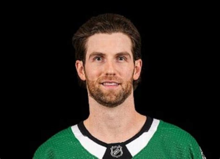 Is Scott Wedgewood Married To Brittany English? Wife Family And Net Worth