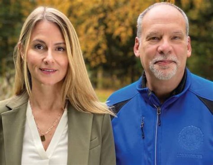 Is Scott Weinberger Married? Wife – Anatomy Of Murder Podcast