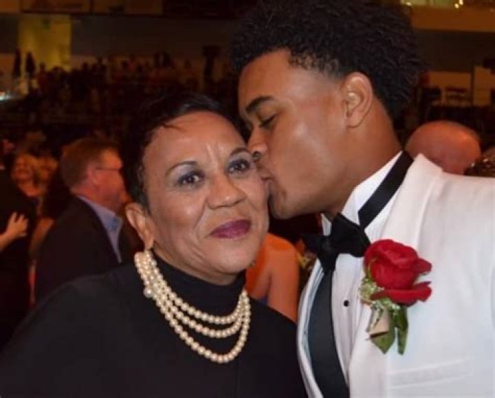 
Jalen Tolbert Height, Weight, Net Worth, Age, Birthday, Wikipedia, Who, Instagram, Biography 