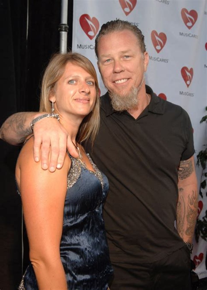 James Hetfield Bio, Wiki, Age, Height, Parents, Wife, Son, Guitar, Tattoos, House, and Net Worth.