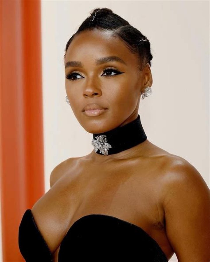 Janelle Monáe Height, Weight, Net Worth, Age, Birthday, Wikipedia, Who, Nationality, Biography