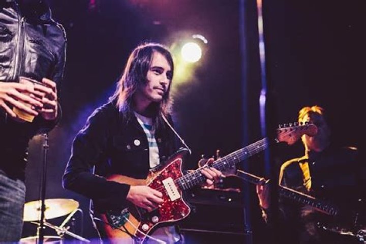 Jason Roberts (guitarist)’s biography, net worth, fact, career, awards and life story