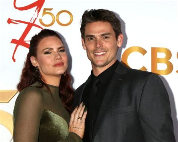 Jessica Stroup, Boyfriend, Dating, Wiki, Age, Height, Parents, Siblings