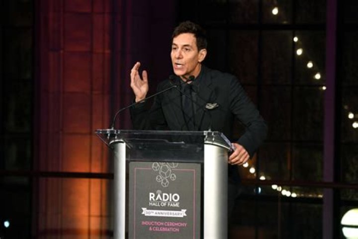 Jonathon Brandmeier Net Worth