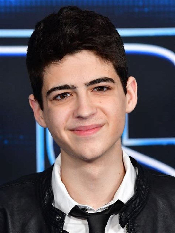 Joshua Rush Height, Weight, Body Measurements, Shoe Size