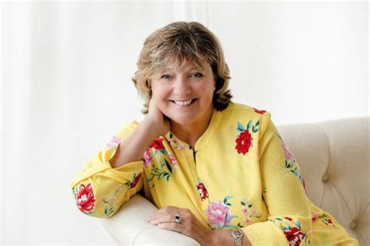 Kathleen Benner Net Worth