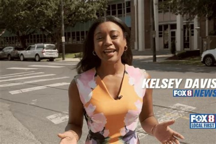 Kelsey Davis FOX 8 Wikipedia, Age, Salary, Husband, Instagram