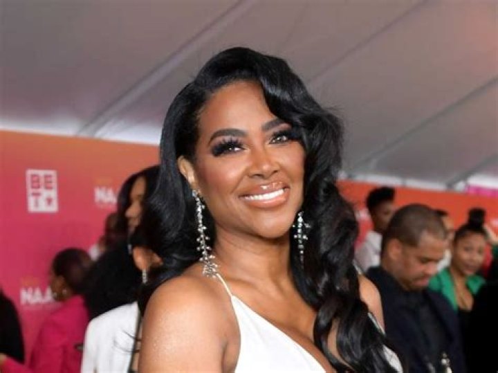 Kenya Moore’s net worth, biography, fact, career, awards and life story