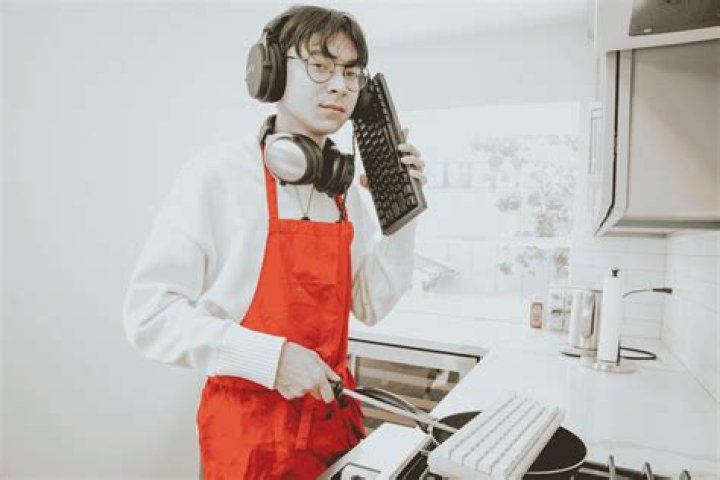 Kristen Schaal’s Net Worth, Age, Height, Weight, Husband, Kids, Bio-Wiki