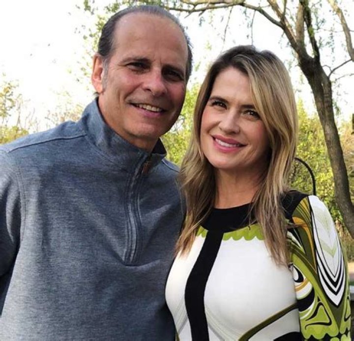 Husband, Engaged, Dating, Married, Net Worth, Wiki-Bio