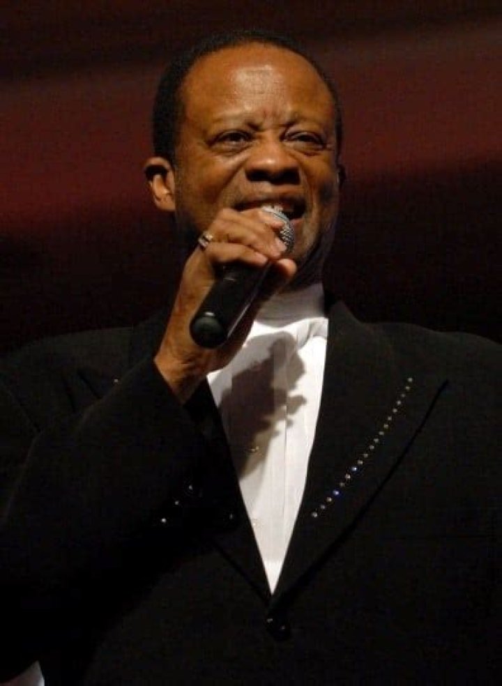 Larnelle Harris Net Worth