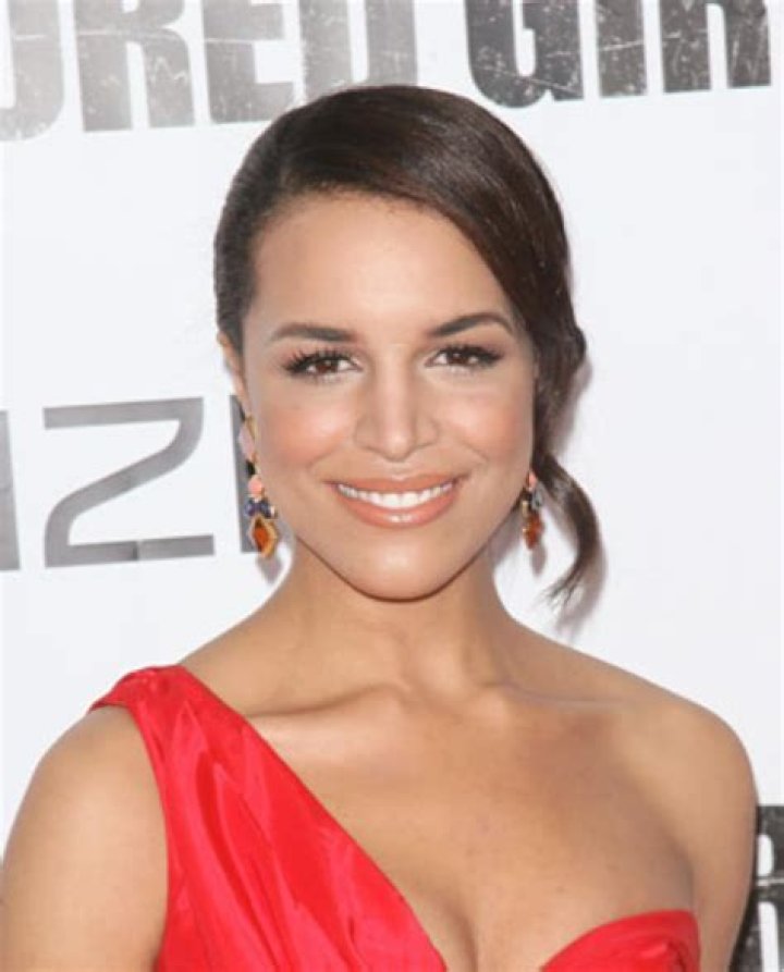 Laura Izibor Net Worth