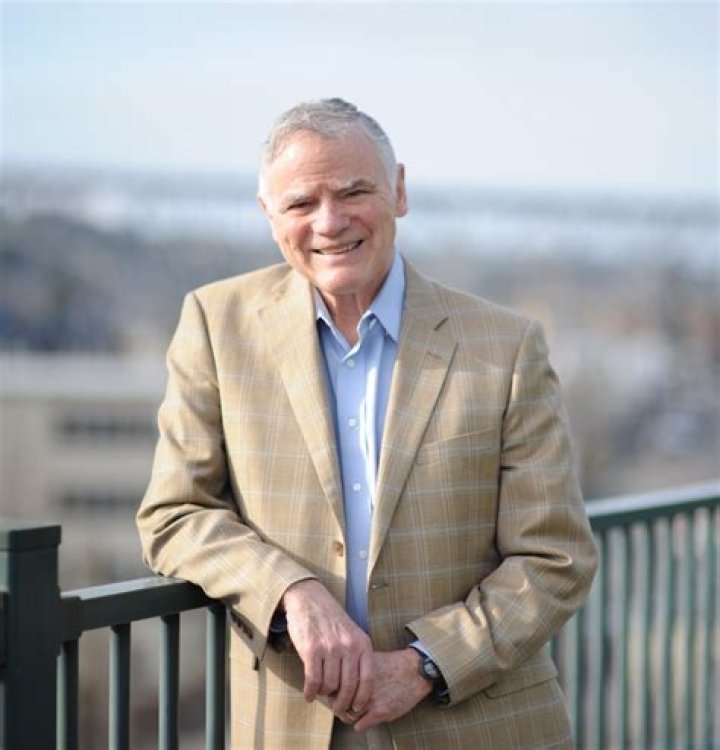 Leroy Hood Net Worth