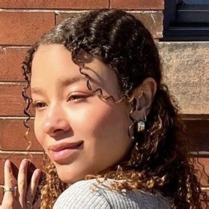 Lexie Learmann Height, Weight, Net Worth, Age, Birthday, Wikipedia, Who, Nationality, Biography