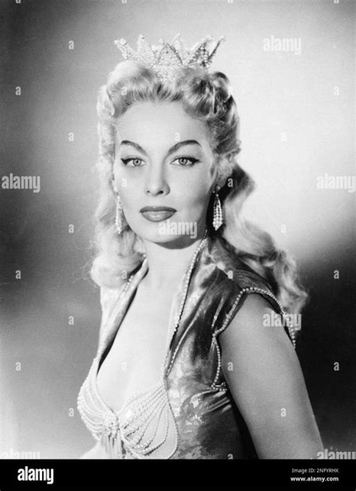 Lili St. Cyr Net Worth