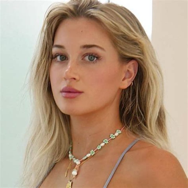 Lily Bowman Height, Weight, Net Worth, Age, Birthday, Wikipedia, Who, Nationality, Biography