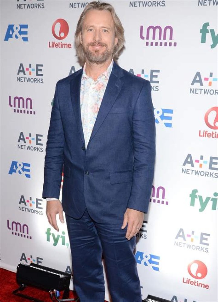 Linus Roache Height, Weight, Net Worth, Age, Birthday, Wikipedia, Who, Nationality, Biography