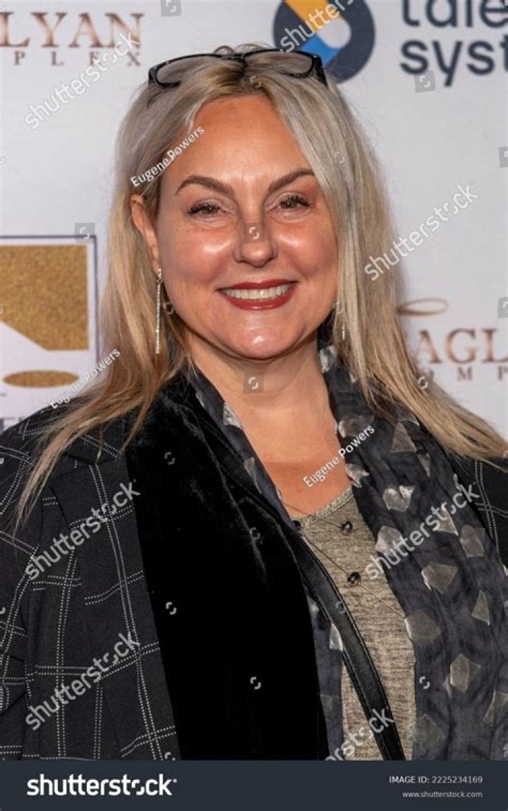 Lisa Zambetti Net Worth