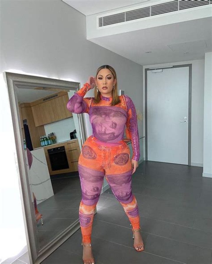 
Lollie Cakez Height, Weight, Net Worth, Age, Birthday, Wikipedia, Who, Nationality, Biography 