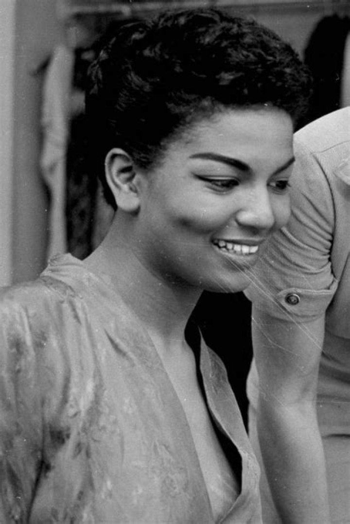 Loray White Net Worth